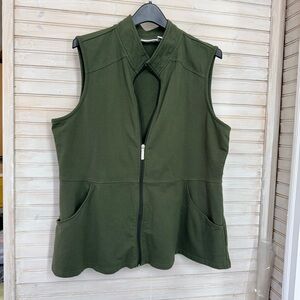 Stylish d&co. Active Women’s L Olive Green Sleeveless Vest